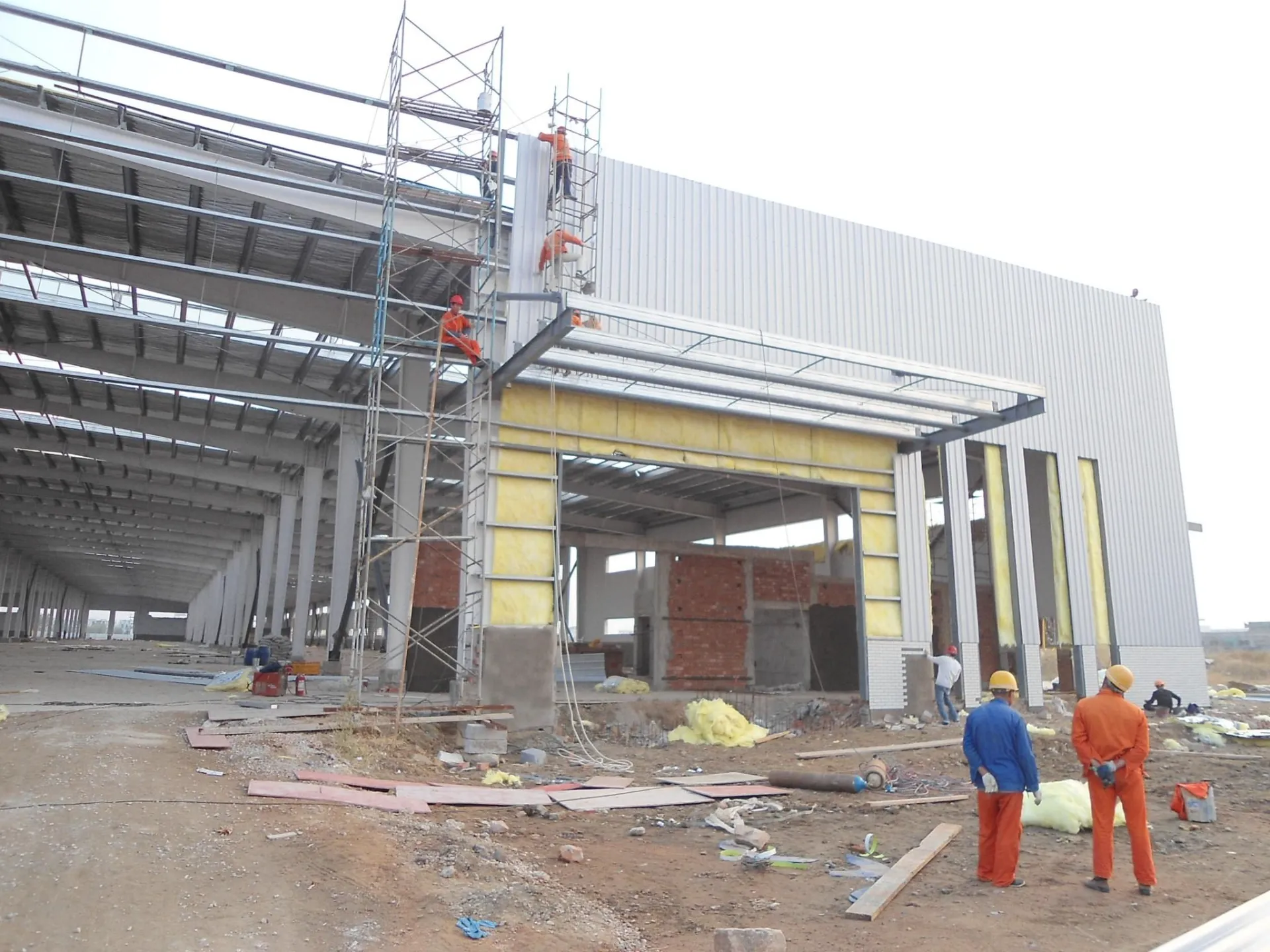 How Do Steel Frame and Prefab Building Factories Shape Modern Construction?