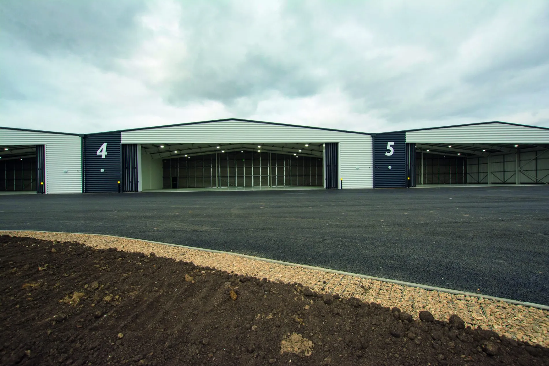 Exploring Air Hanger Variations: Essential Structures for Aircraft Storage and Maintenance