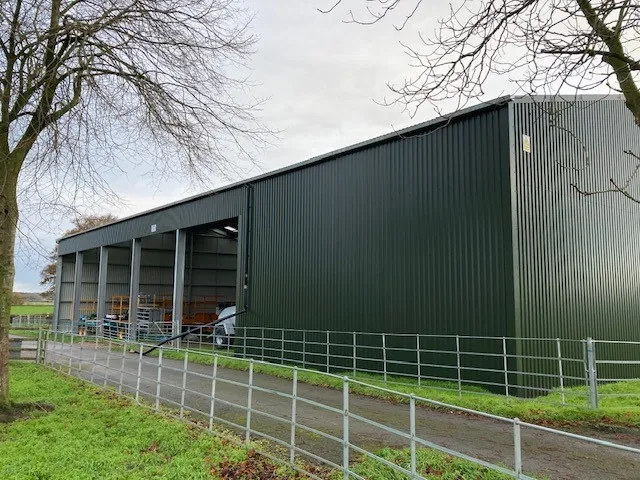 metal shed 10