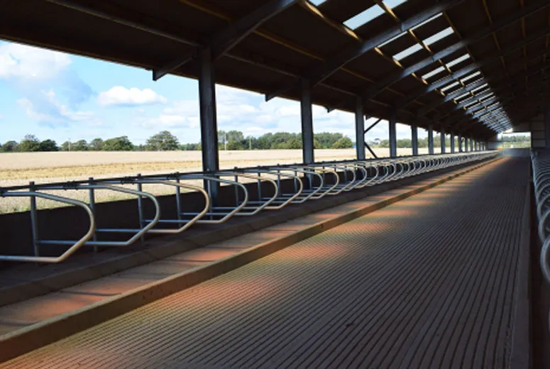 prefabricated warehouse buildings in steel