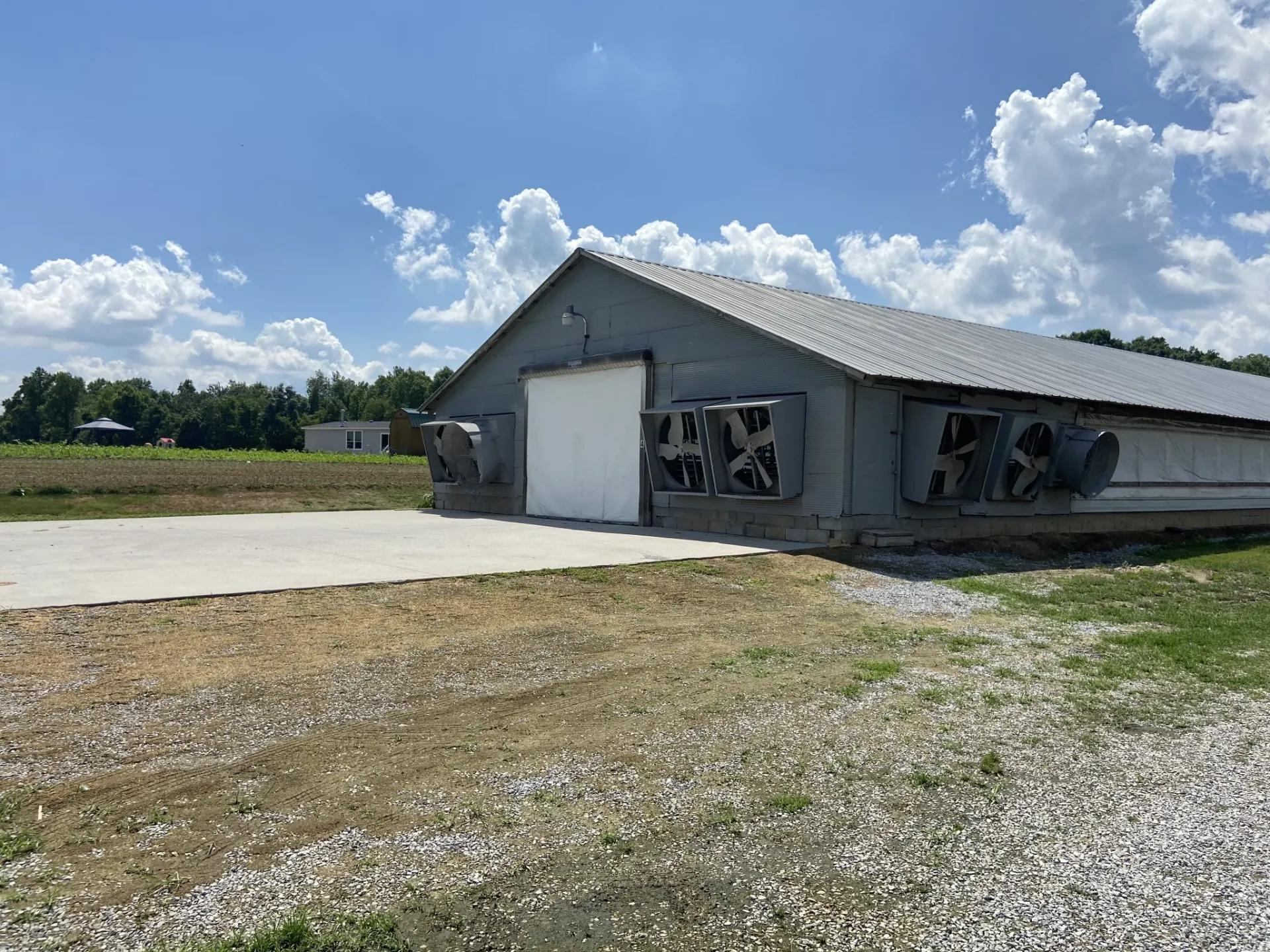 agricultural buildings to let